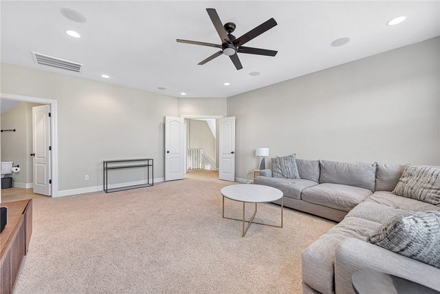 6307 W Valley View Road, Rogers, AR 72758