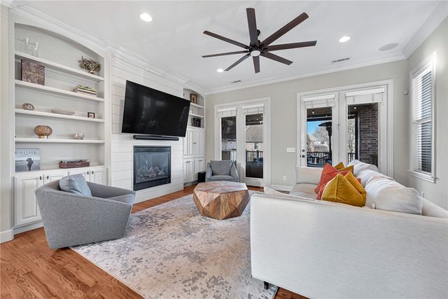 6307 W Valley View Road, Rogers, AR 72758