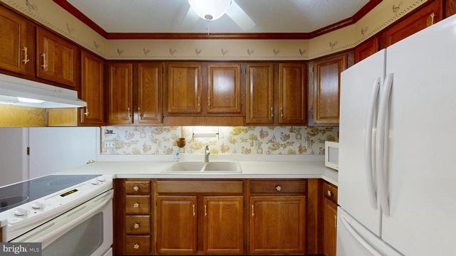 52 DELSHIRE DR, Dover, DE 19901