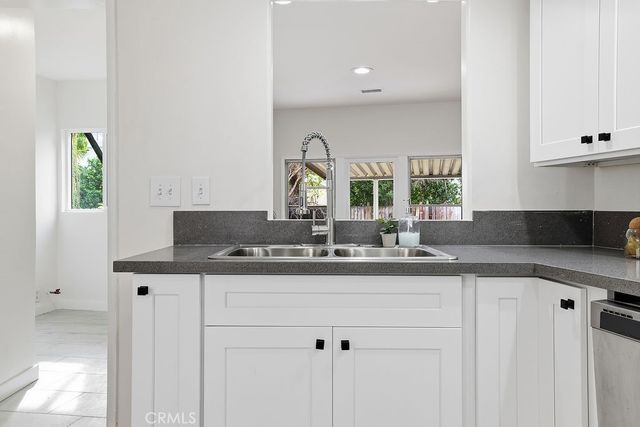 10714 Valley Spring, North Hollywood, CA 91602