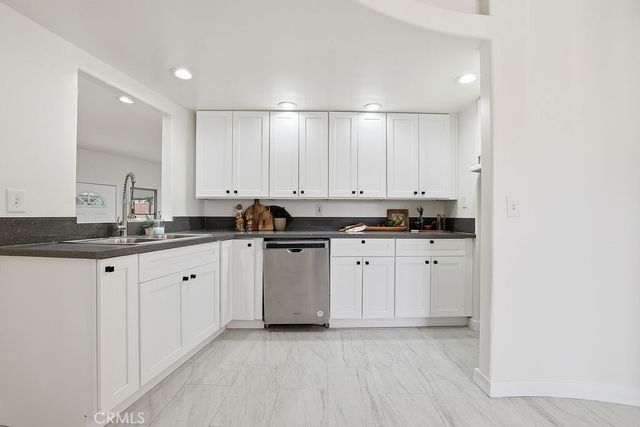 10714 Valley Spring, North Hollywood, CA 91602