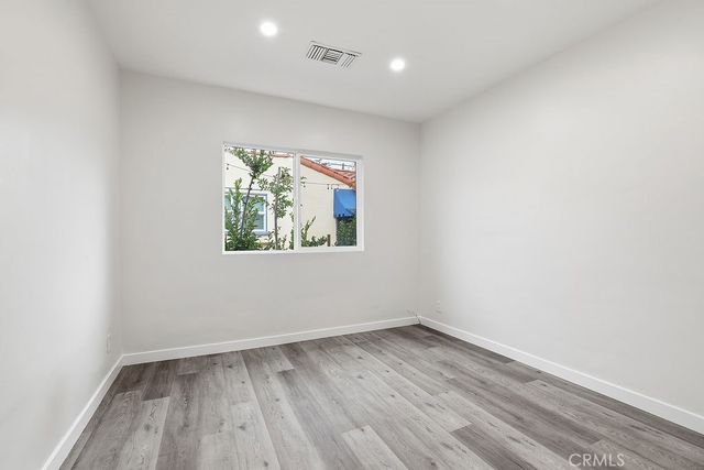 10714 Valley Spring, North Hollywood, CA 91602