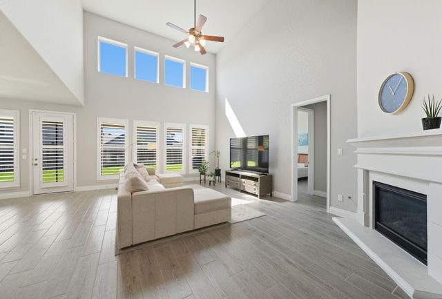 6923 Red Oak Drive, Katy, TX 77493