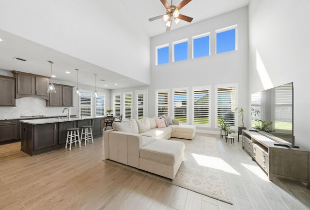 6923 Red Oak Drive, Katy, TX 77493