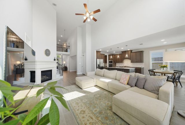 6923 Red Oak Drive, Katy, TX 77493