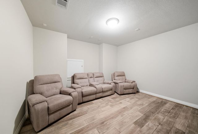 6923 Red Oak Drive, Katy, TX 77493