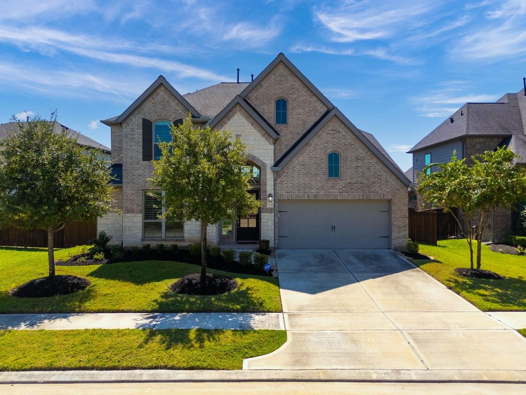 6923 Red Oak Drive, Katy, TX 77493