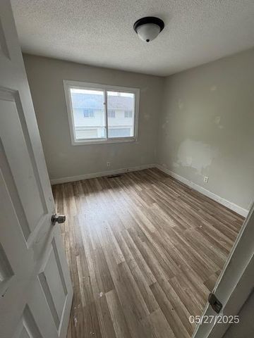 6769 Humboldt Avenue N, Brooklyn Center, MN 55430