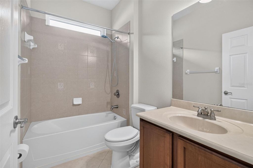Image 11 of property listing at 11156 MERGANSER WAY, New Port Richey, FL 34654