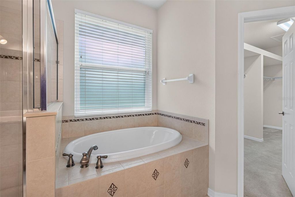 Image 39 of property listing at 11156 MERGANSER WAY, New Port Richey, FL 34654