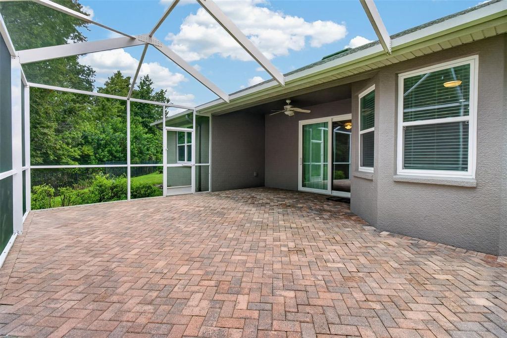 Image 6 of property listing at 11156 MERGANSER WAY, New Port Richey, FL 34654