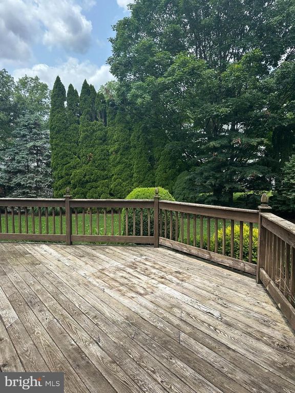 203 SAINT JAMES COURT, Mechanicsburg, PA 17050