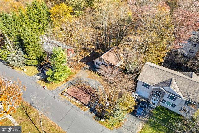 6309 VENTNOR DR, Tobyhanna, PA 18466