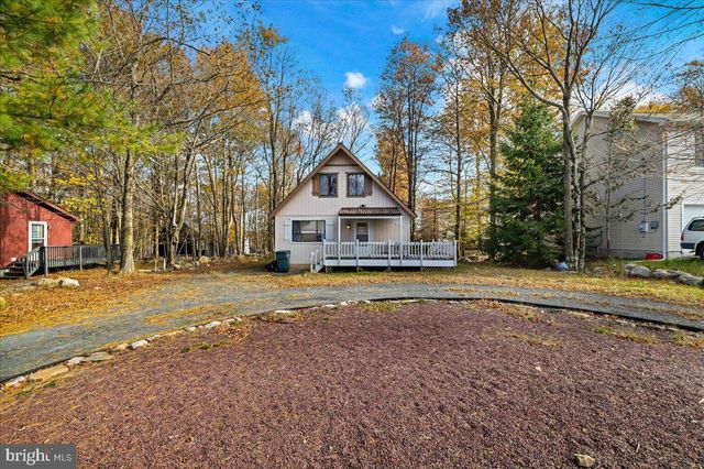 6309 VENTNOR DR, Tobyhanna, PA 18466