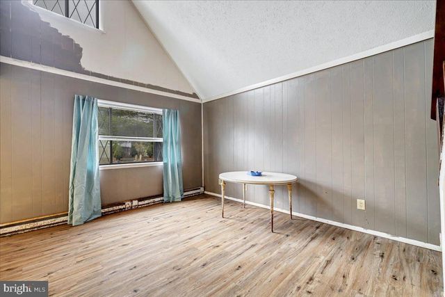 6309 VENTNOR DR, Tobyhanna, PA 18466