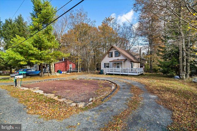 6309 VENTNOR DR, Tobyhanna, PA 18466