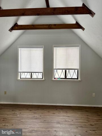 6309 VENTNOR DR, Tobyhanna, PA 18466