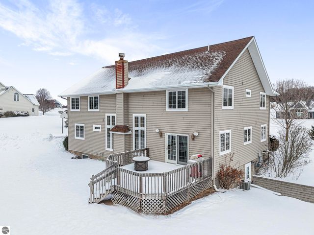1474 S Montmorency Lane, Suttons Bay, MI 49682