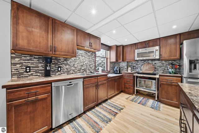 1474 S Montmorency Lane, Suttons Bay, MI 49682