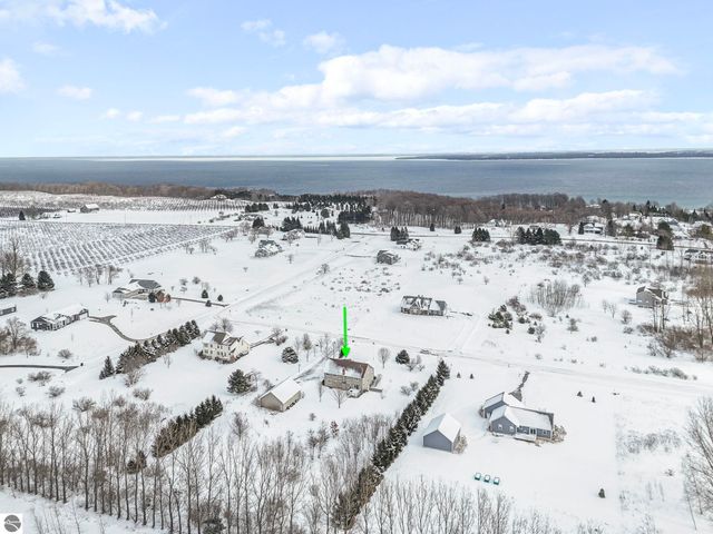 1474 S Montmorency Lane, Suttons Bay, MI 49682