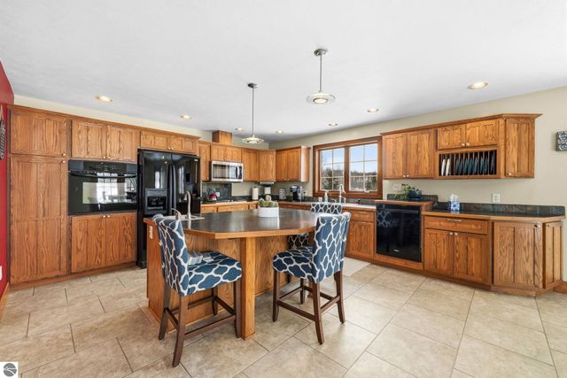 1474 S Montmorency Lane, Suttons Bay, MI 49682