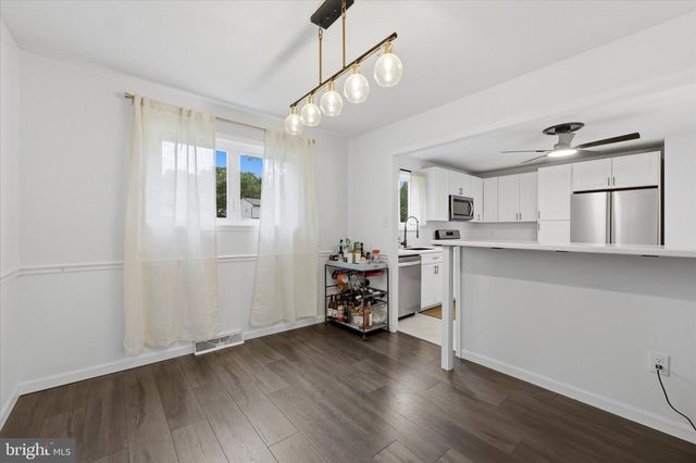 26 GILES LN, Aston, PA 19014
