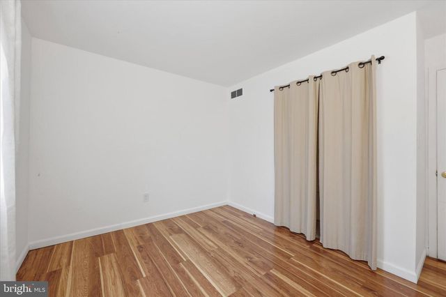 26 GILES LN, Aston, PA 19014