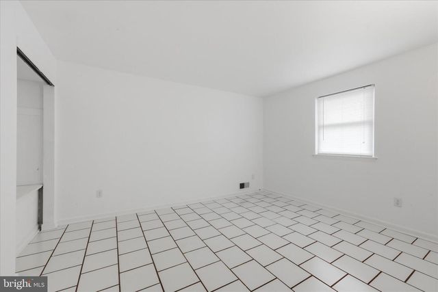 26 GILES LN, Aston, PA 19014