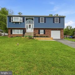 26 GILES LN, Aston, PA 19014