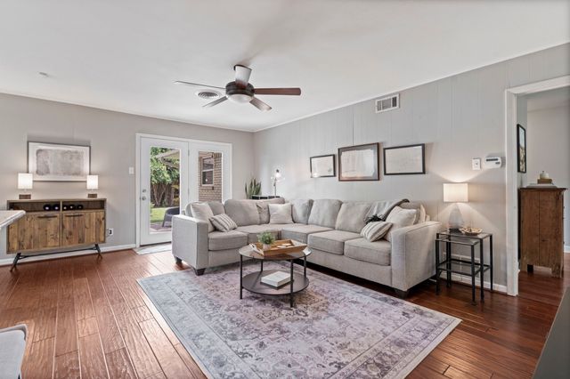 10631 Larchfield Lane, Dallas, TX 75238