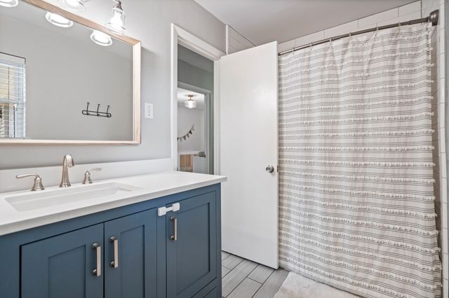 10631 Larchfield Lane, Dallas, TX 75238