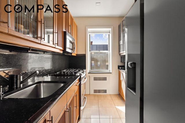 7901 35th Ave Apt 5C, New York City, NY 11372