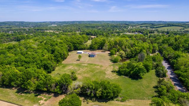 507 New Center Church Rd, Shelbyville, TN 37160