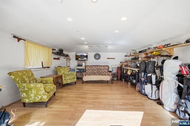 830 Soldier Hill Road, Emerson, NJ 07630