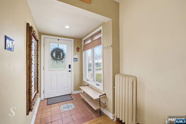 830 Soldier Hill Road, Emerson, NJ 07630