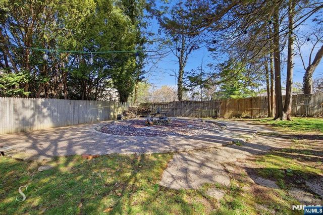 830 Soldier Hill Road, Emerson, NJ 07630