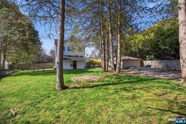 830 Soldier Hill Road, Emerson, NJ 07630