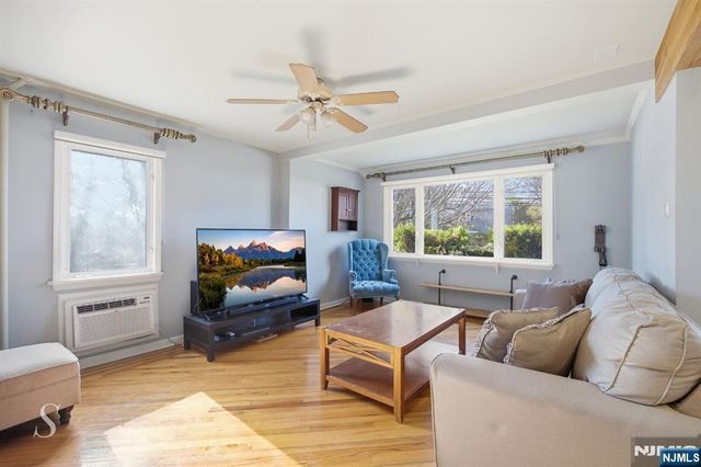 830 Soldier Hill Road, Emerson, NJ 07630