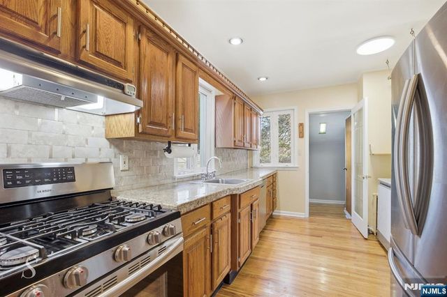 830 Soldier Hill Road, Emerson, NJ 07630
