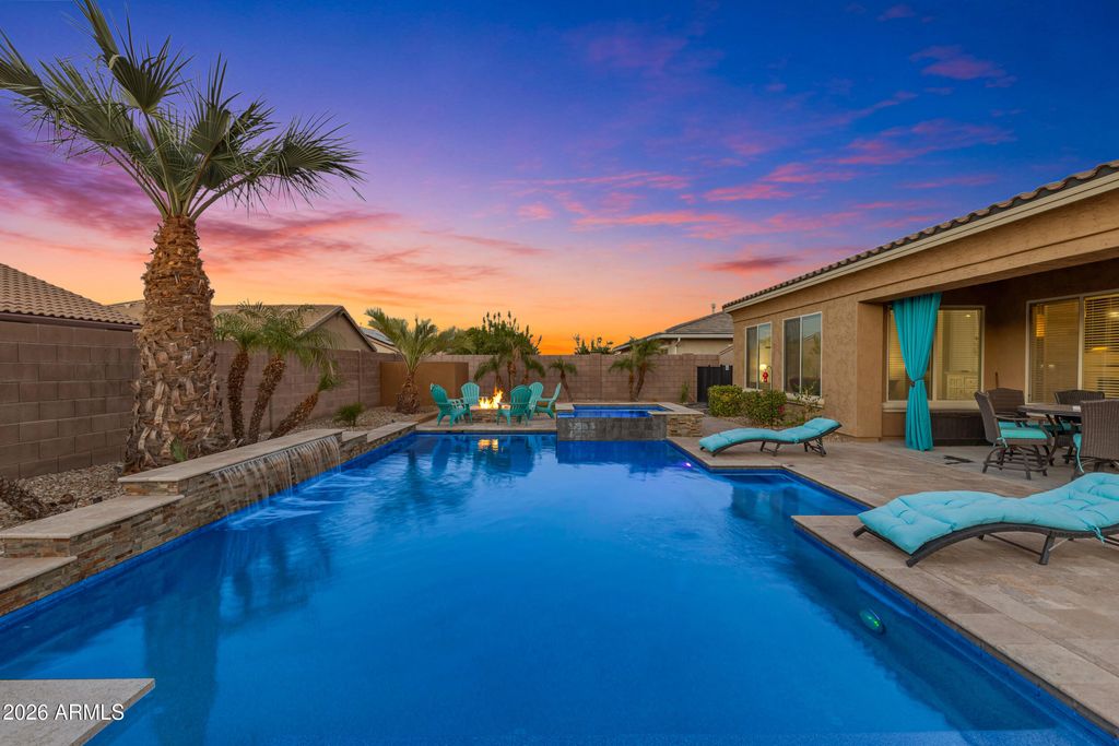 18372 W PARADISE Lane, Surprise, AZ 85388 — photo 3