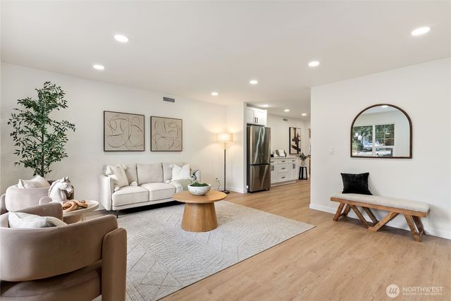 6655 E Tonia Street, Tacoma, WA 98404