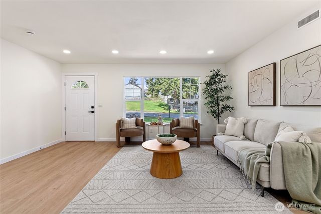 6655 E Tonia Street, Tacoma, WA 98404