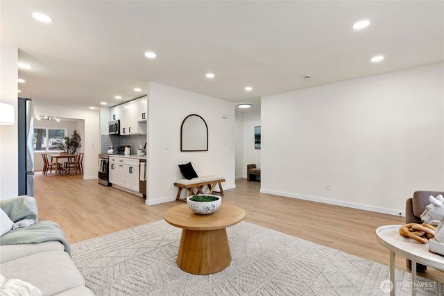 6655 E Tonia Street, Tacoma, WA 98404