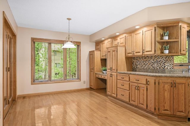 6050 Dallas Lane N, Plymouth, MN 55446