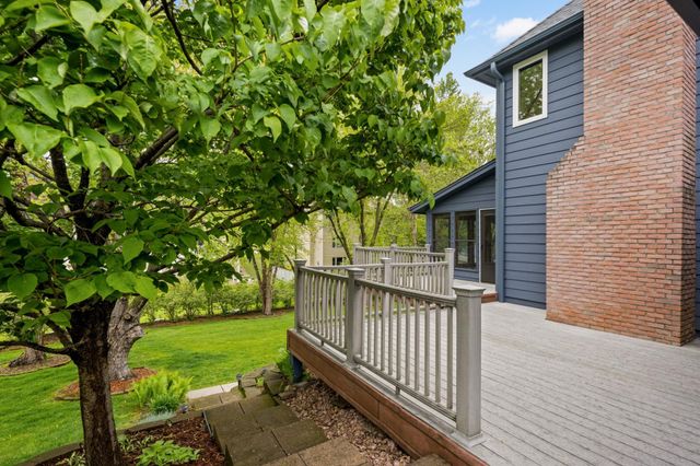 6050 Dallas Lane N, Plymouth, MN 55446
