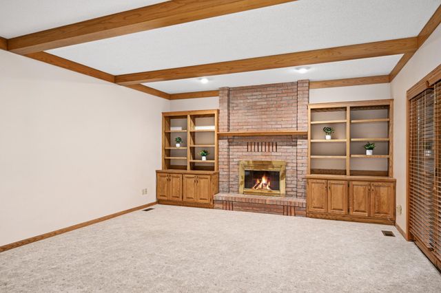 6050 Dallas Lane N, Plymouth, MN 55446