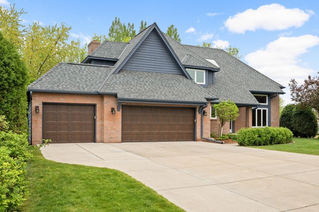 6050 Dallas Lane N, Plymouth, MN 55446