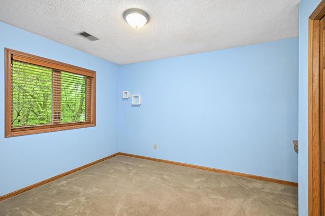 6050 Dallas Lane N, Plymouth, MN 55446
