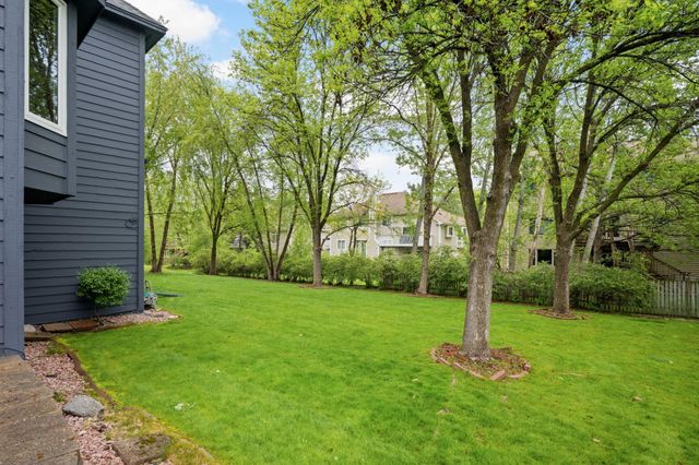 6050 Dallas Lane N, Plymouth, MN 55446