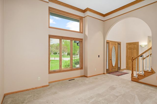6050 Dallas Lane N, Plymouth, MN 55446